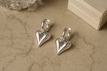 Hartjes Oorbellen Dames – Premium Stainless Steel Zilverkleurig – Chunky Oorringen met Hart Hanger