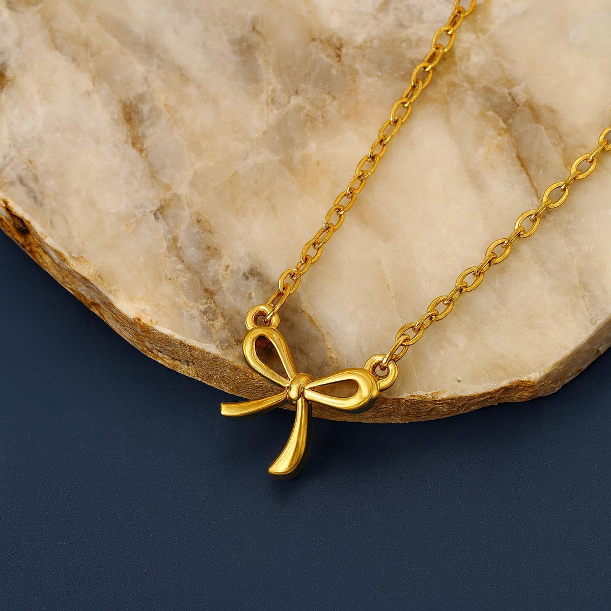 Ketting Dames Goudkleurig Strik – Premium Stainless Steel – Verguld