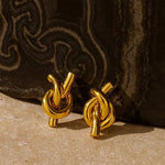 Luxe Knoop Oorknopjes Dames Goudkleurig - Waterproof & Hypoallergeen