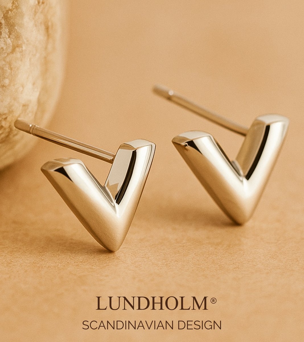 Lundholm Viva oorknopjes zilverkleurig, close-up