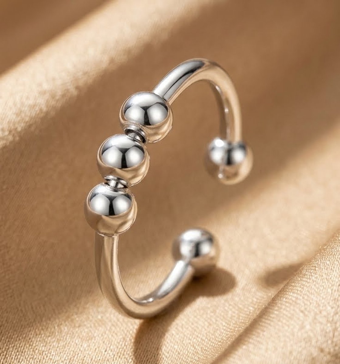 Lundholm Mira fidget ring met bolletjes zilverkleurig