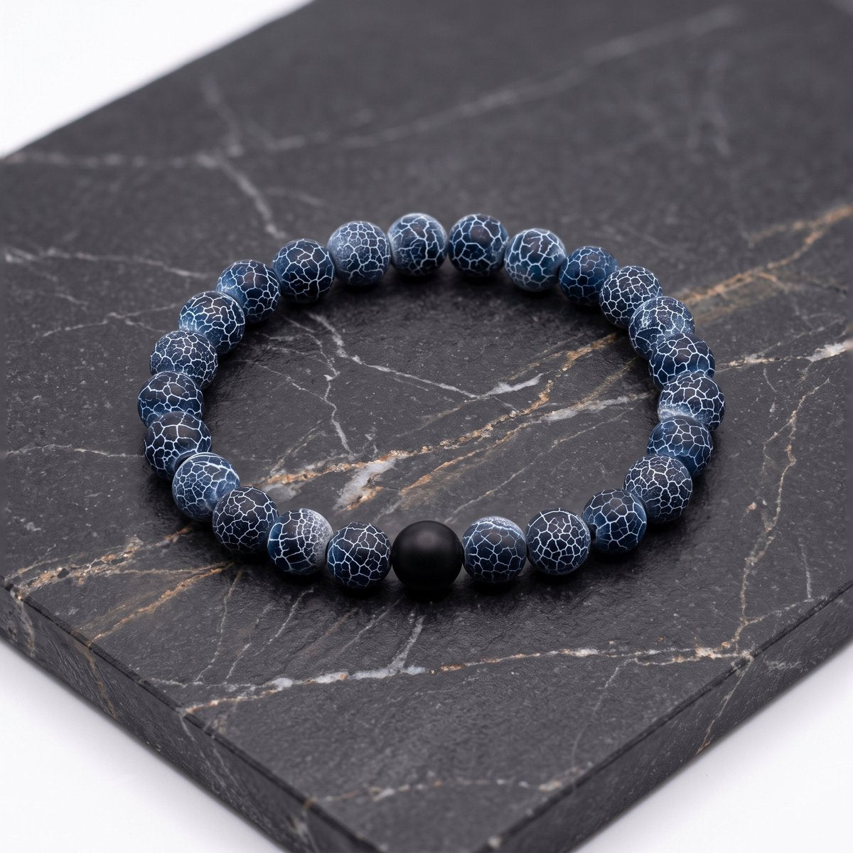 Lundholm Cole Armband gedragen