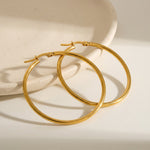 Lundholm Eefje – Creolen Hoops Oorbellen Dames – Goud / 5 cm