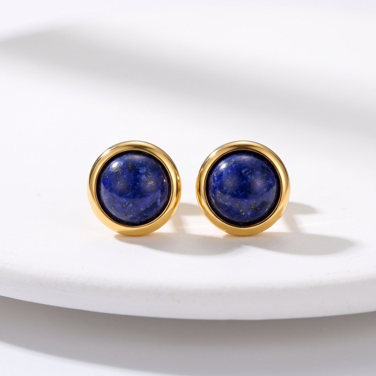 Lundholm Novi oorknopjes lapis lazuli, sfeerbeeld