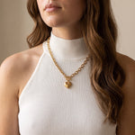 Nanna Ketting Stainless Steel Hartjes Ketting met Toggle Sluiting Goudkleurig foto 1