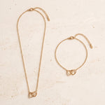 Tova Sieradenset Dames Stainless Steel Hartjes Ketting en Armband Goudkleurig foto 1