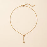 Lundholm Ellinor Y ketting met druppel hanger, goudkleurig
