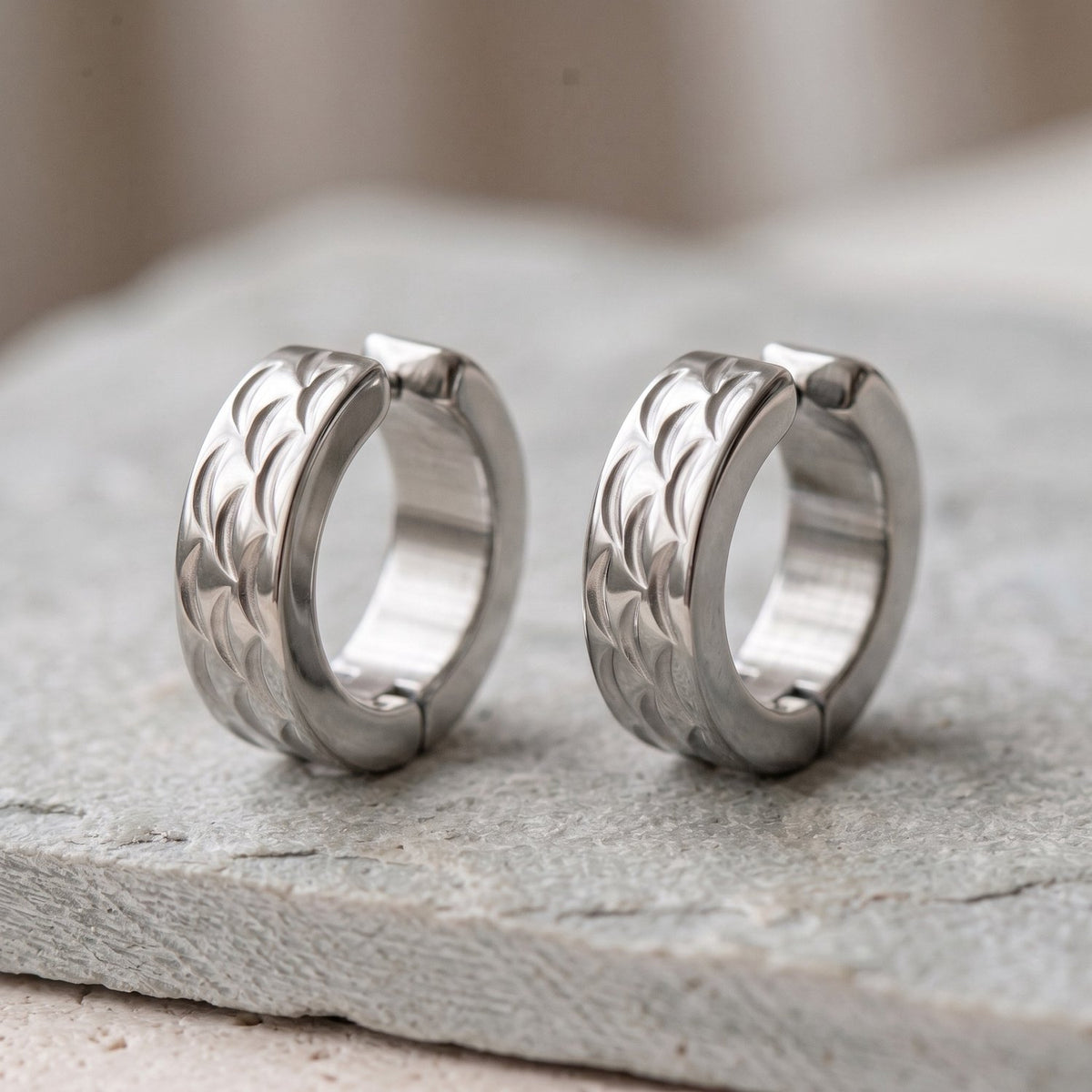 Lundholm Oscar heren earcuff oorbellen, zilverkleurig