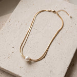 Lundholm Margaux parelketting met dubbele slangenketting, goudkleurig