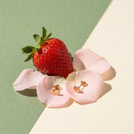 Lundholm Lykke hartvormige oorknopjes roségoud, detail