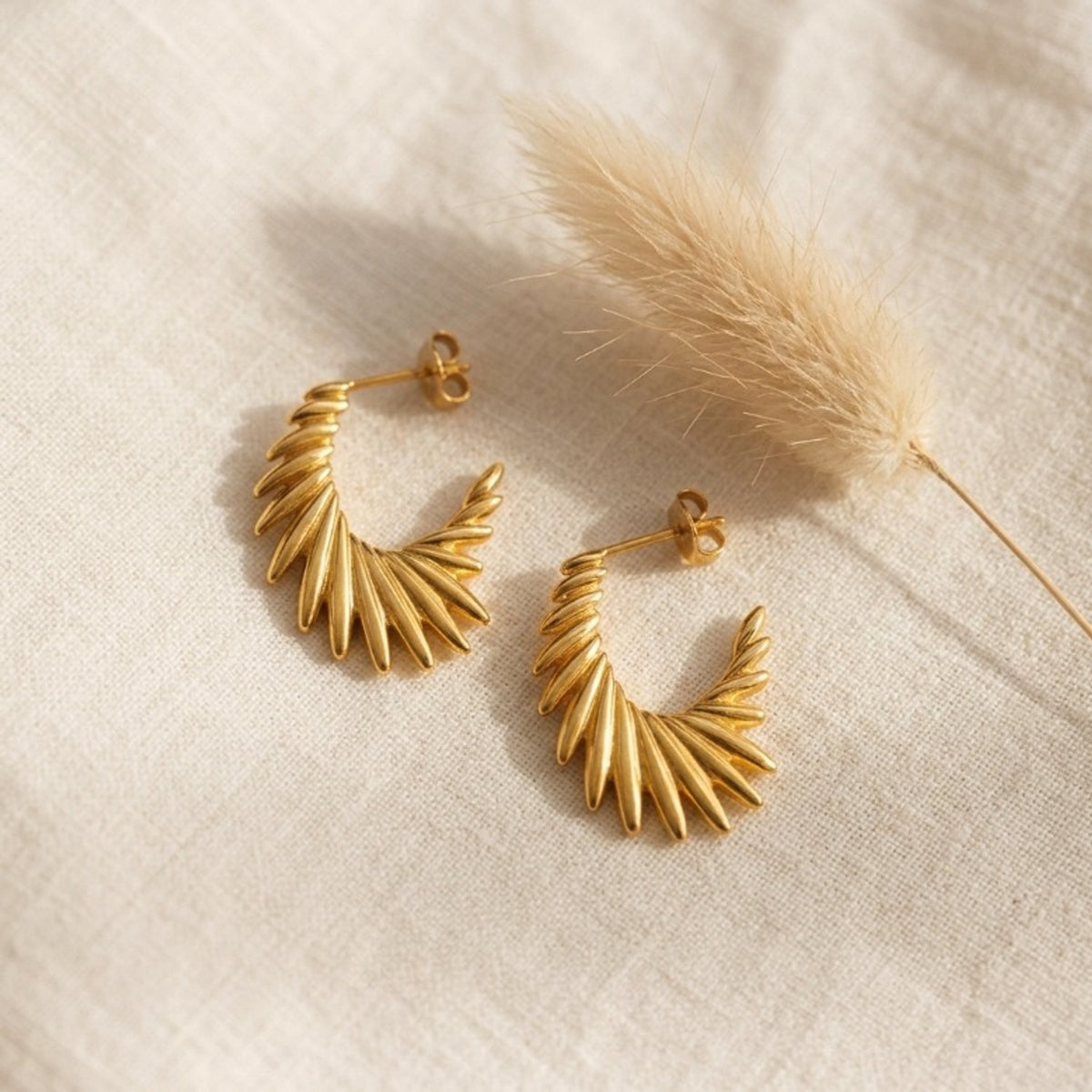 Lundholm Linn bohemian statement oorbellen