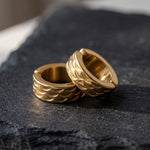 Lundholm Oscar heren earcuff oorbellen, goudkleurig, detail