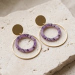 Lundholm Lucienne statement oorbellen goudkleurig met lila ring