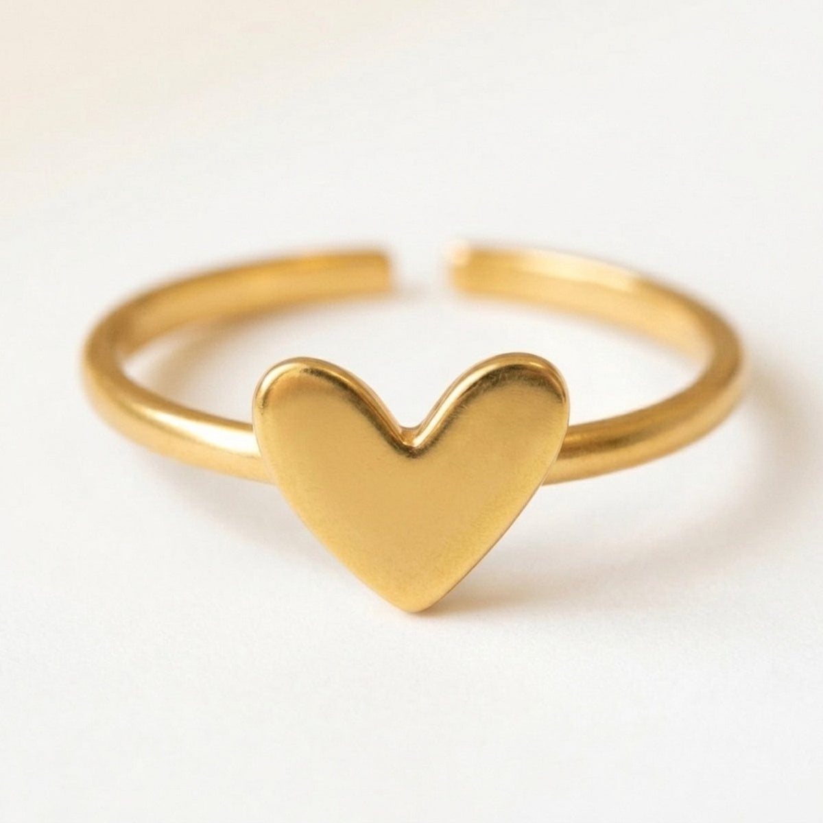 Lundholm Lora – Verstelbare Ring met Hartje – Goudkleurig