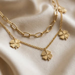 Lundholm Georgia layered klavertjevier ketting goudkleurig, close-up