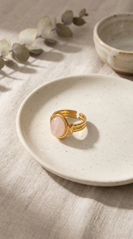 Lundholm Zoleste Rozenkwarts Ring Gedragen