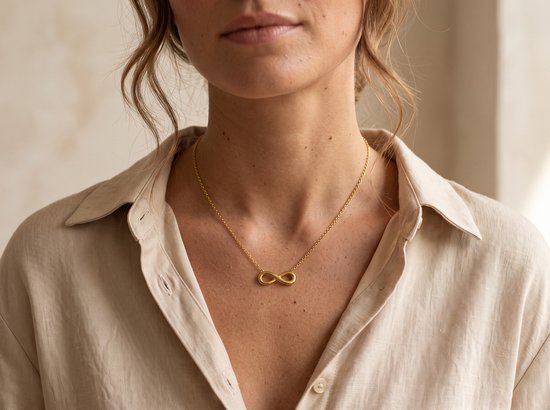 Lundholm Manon infinity ketting goud Scandinavisch design