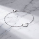 Lundholm Marthe armband zilver alternatief aanzicht — minimalistische schakelarmband met hart