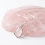 Lundholm Rosan Ketting Rozenkwarts Close-up - Premium Stainless Steel