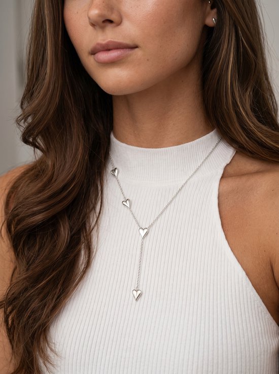Lundholm Elora hartjes ketting dames zilverkleurig 42 cm premium stainless steel waterproof hypoallergeen luxe geschenkverpakking - Scandinavisch design