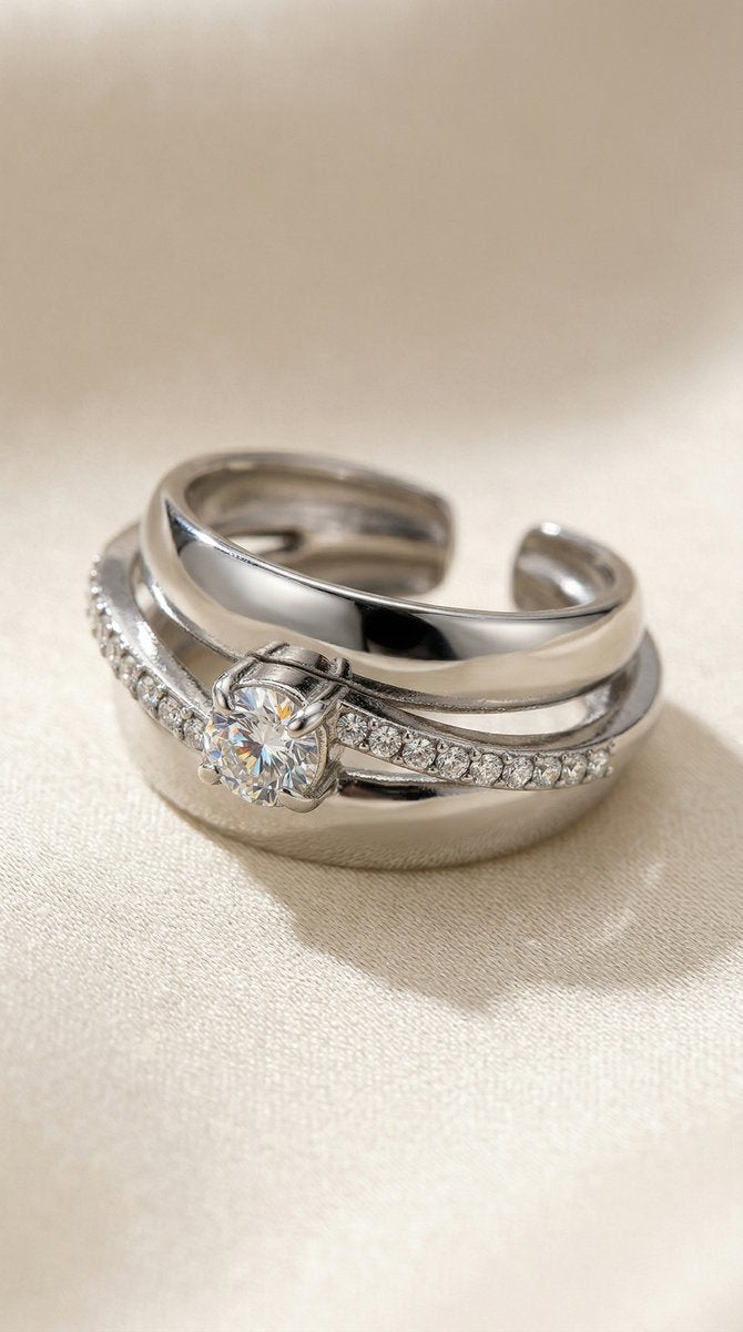 Lundholm Silja verstelbare ring met zirkonia zilverkleurig, detail
