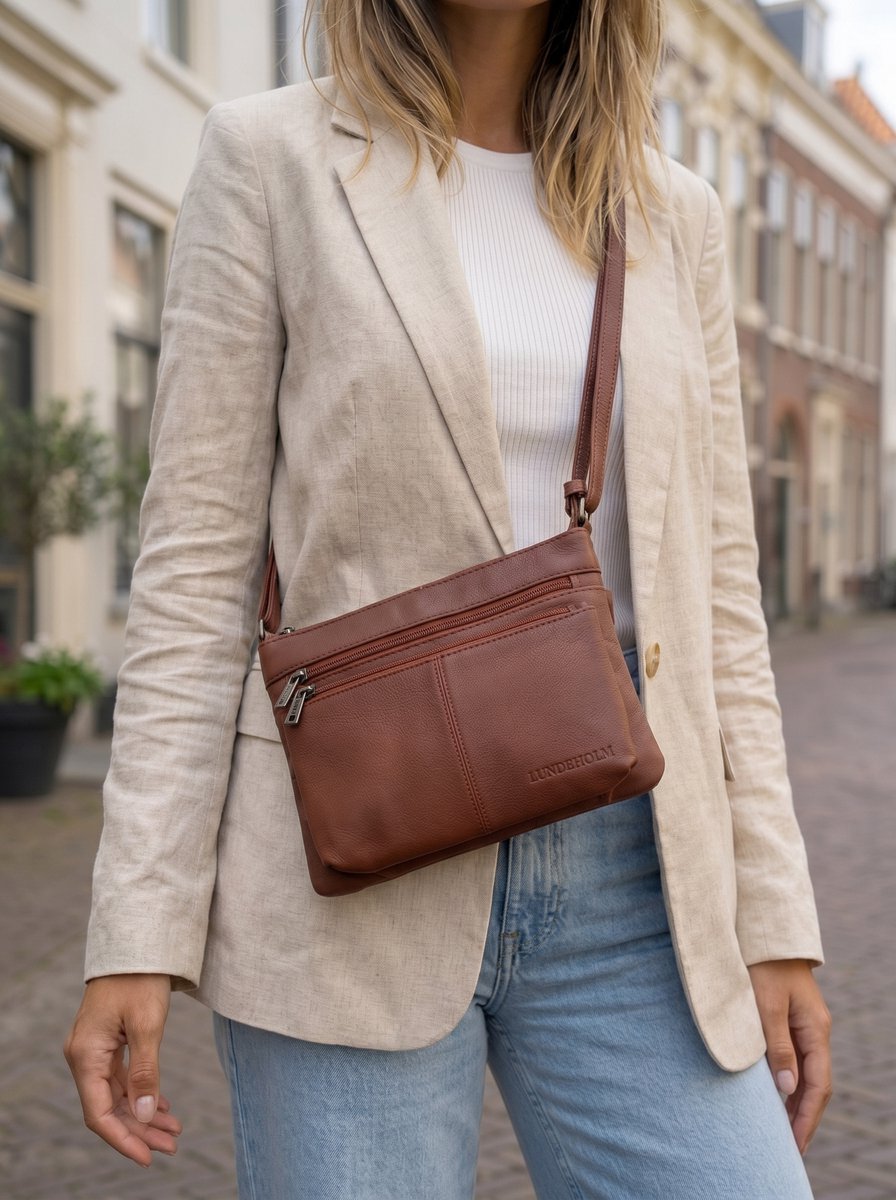 Lundholm Kopenhagen schoudertas dames bruin echt leer — vooraanzicht leren laptoptas