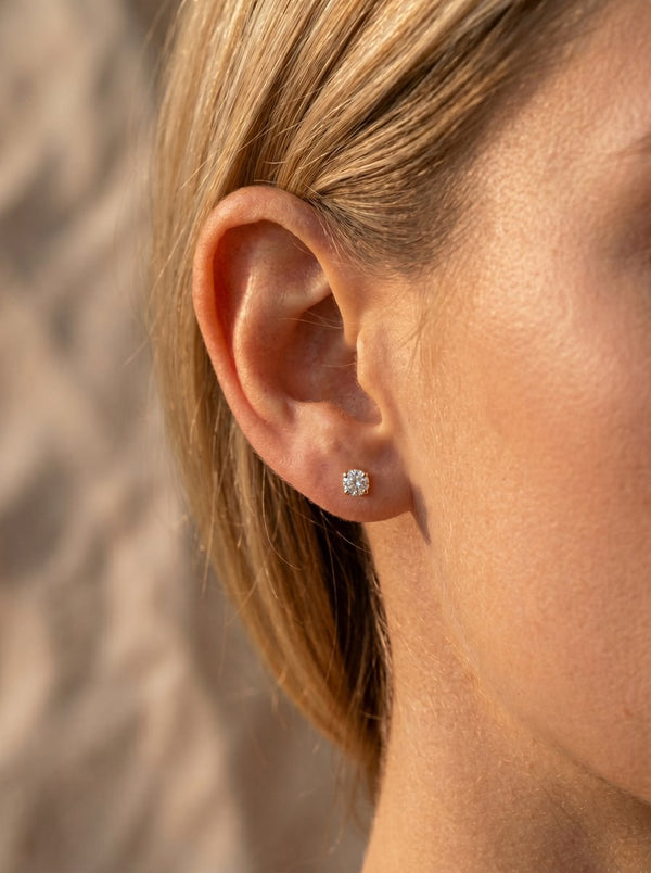 Nikki stud earrings 3 mm