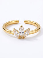 Lundholm Rumi – Verstelbare Lotus Ring met Zirkonia – Goudkleurig