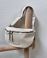 Lundholm Alta heuptas gebroken wit dames — zijaanzicht crossbody licht