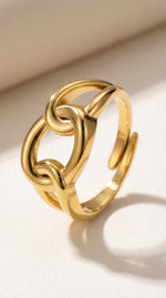 Lundholm Leona Serie schakel ring dames goudkleurig verguld verstelbaar one size productfoto - waterproof gold plated PVD premium stainless steel sieraden cadeau vrouw moederdag verjaardag Scandinavisch Design