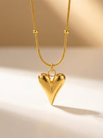 Lundholm luxe gouden ketting dames met hartje hanger - waterproof stainless steel goud verguld - My Lovez Serie - Scandinavisch design sieraad cadeau voor vrouwen moederdag verjaardag