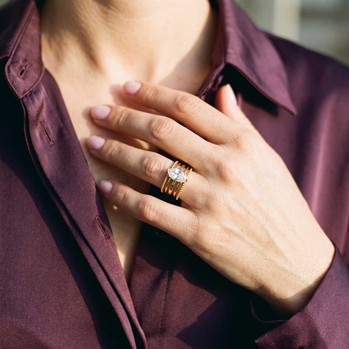 Dina – Verstellbarer Ring mit Zirkonia – Goldfarben