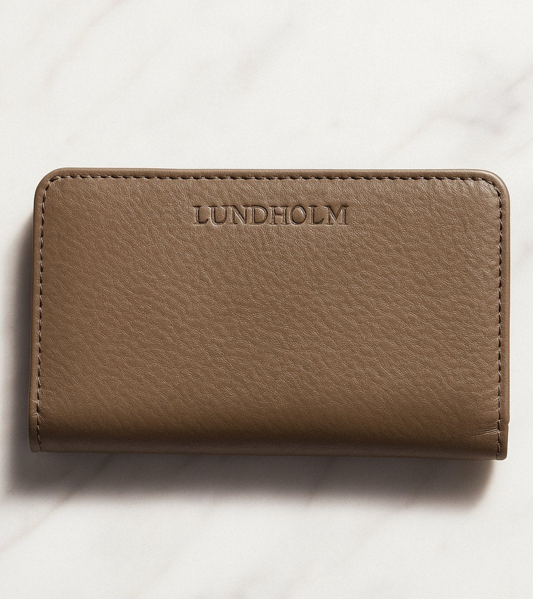 Lundholm Leren Dames Portemonnee RFID anti-skim bescherming – Taupe – Hoogwaardig Rundleer – Compact & Elegant – Luxe Compacte Portefeuille Dames – Vrouwen cadeautjes tip - Scandinavisch Design
