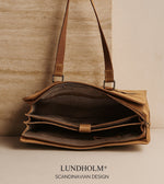 Lundholm Luxe Leren Laptoptas Dames – Bruin – Luxe Tote Bag van Echt Leer – 15.6 inch Laptopvak – Stijlvolle Werktas Vrouwen – Duurzaam & Professioneel – Premium Kwaliteit
