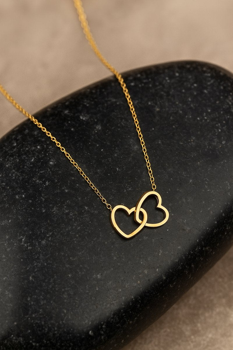 Lundholm Luxe Ketting Dames Goudkleurig Waterproof Hartjes Hanger – Premium Stainless Steel - 50 cm