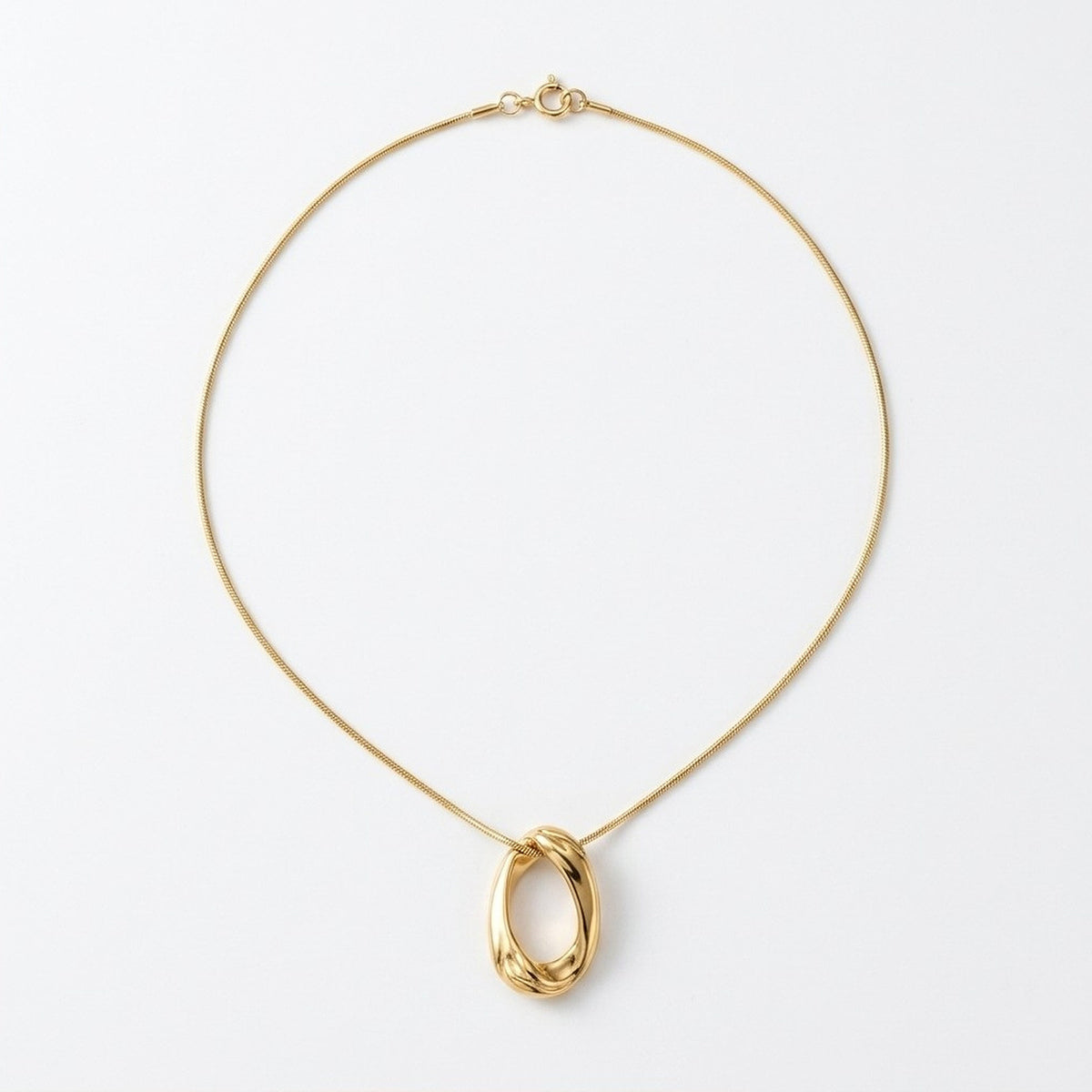 Malin – Ketting met Ronde Hanger – Goudkleurig