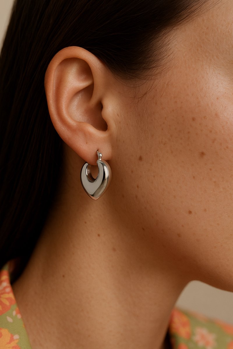 Lundholm Chunky Oorringen Dames Zilver kleurig Oorbellen Groot – Premium Stainless Steel – Elegante Statement Hoops Oorbellen Sieraad Cadeau (2.5 cm) – Luxe Cadeau voor Haar – Geschenkverpakking