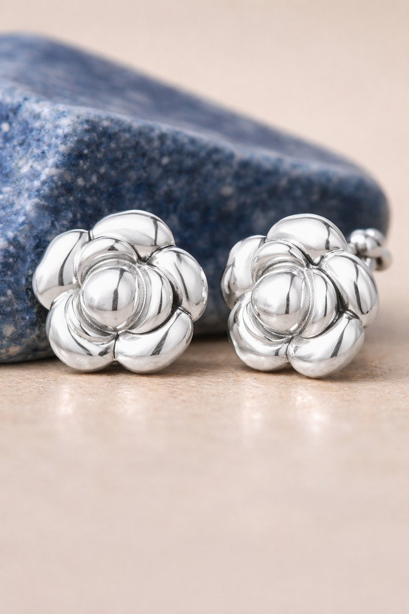 Rosie – Bloem Statement Oorstekers Dames