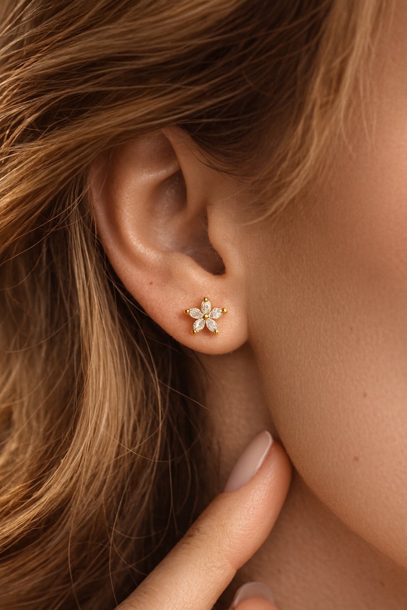 Luxe 925 Sterling Zilver Vergulde Kleine Oorbellen Dames Bloem - Goudkleurige Oorknopjes Bloemen Design