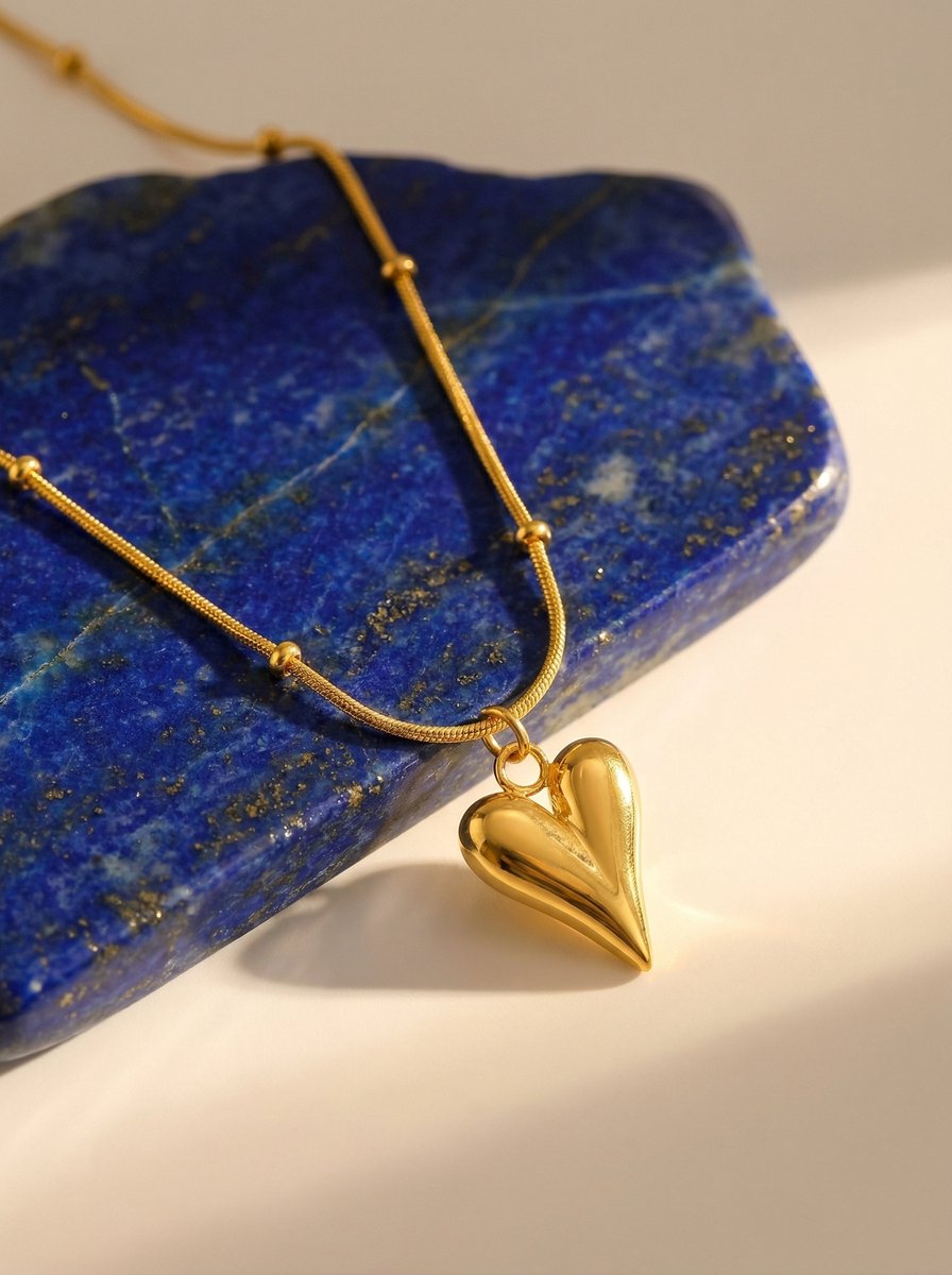 Lundholm Luxe Ketting Dames met hartje hanger goudkleurig goud verguld - My Lovez Serie waterproof stainless steel sieraad 40 cm Scandinavisch design