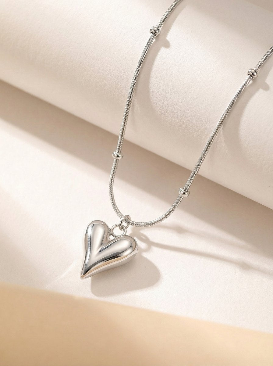 Lundholm Luxe Ketting Dames met hartje hanger zilverkleurig - My Lovez Serie waterproof stainless steel sieraad 40 cm Scandinavisch design