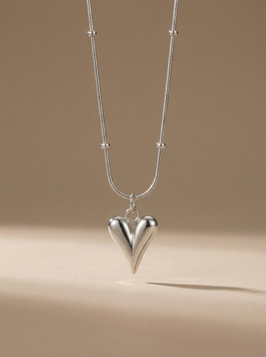 Lundholm Luxe Ketting Dames met hartje hanger zilverkleurig - My Lovez Serie waterproof stainless steel sieraad 40 cm Scandinavisch design