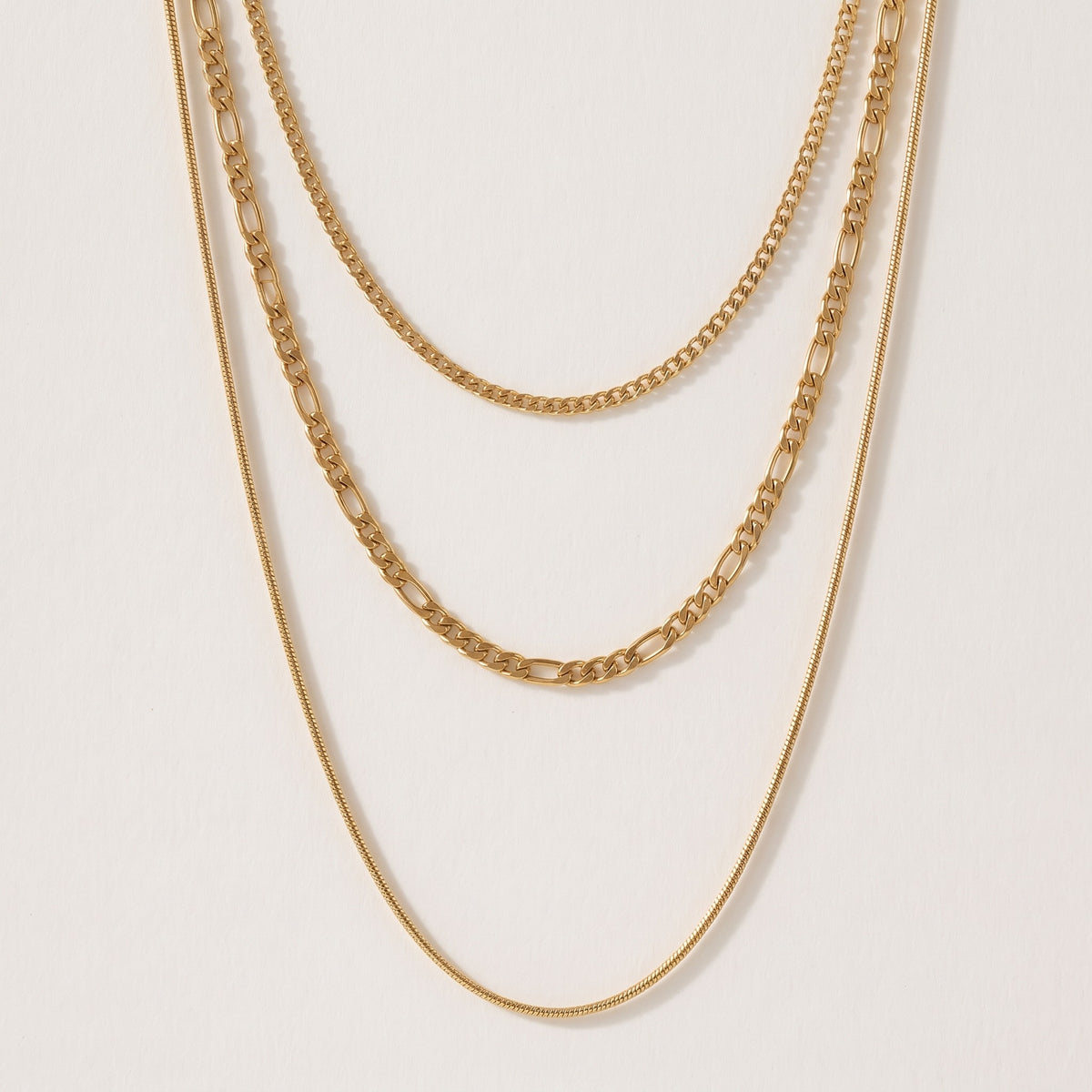 Lundholm Thyra drielaagse ketting goudkleurig