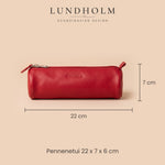 Lundholm rond leren pennenetui rood – afmetingen 22 x 7 x 6 cm