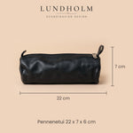 Lundholm rond leren pennenetui zwart – afmetingen 22 x 7 x 6 cm