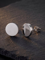 Lundholm Axel – Platte Ronde Heren Oorknopjes 8 mm – Zilver