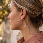 Lundholm Eefje gouden hoops 5 cm – statement oorringen