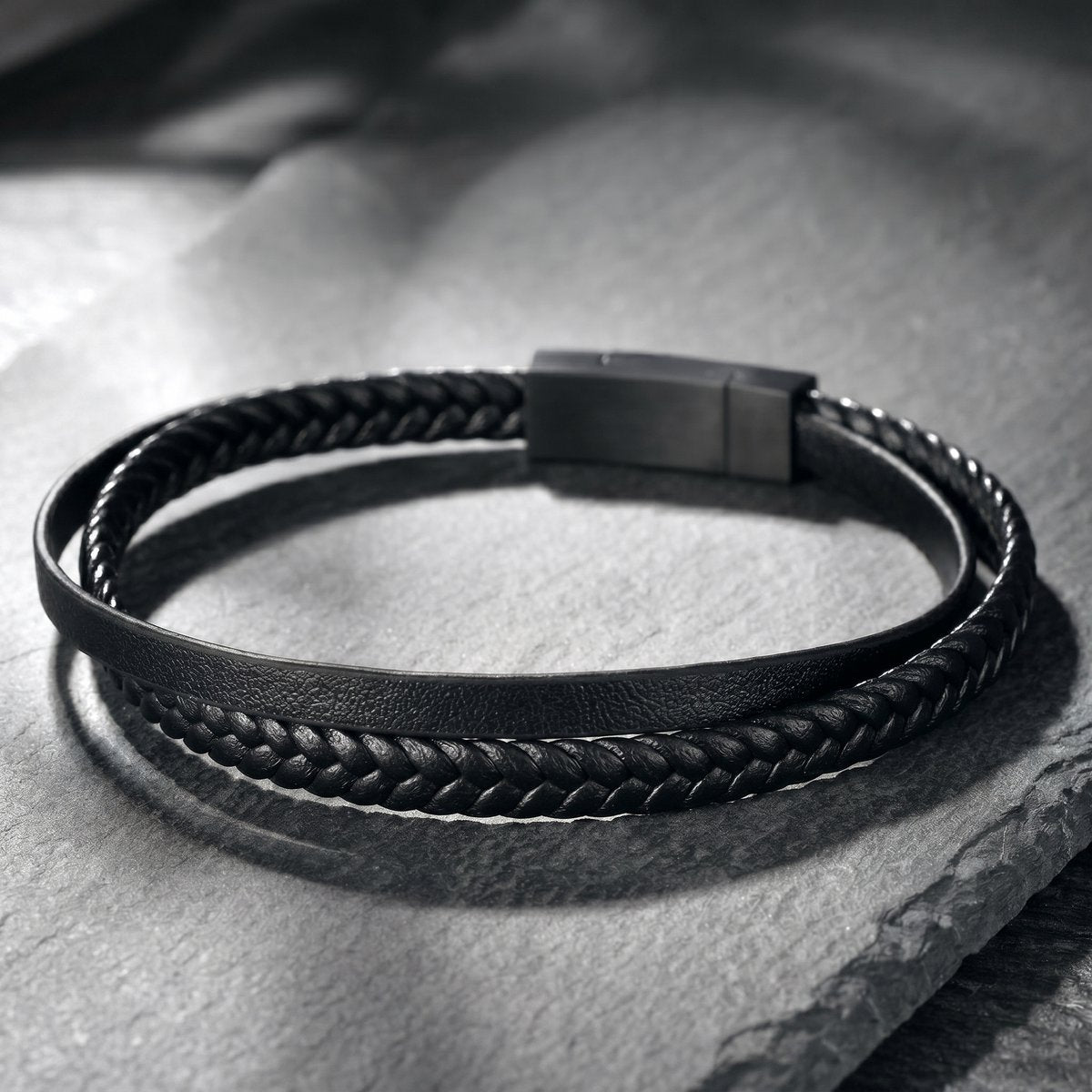 Lundholm Erik zwart leren heren armband vaderdag cadeau scandinavisch design