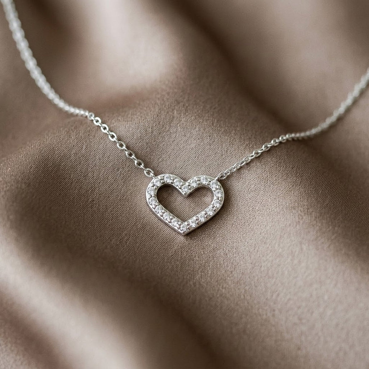 Lundholm Esme zilveren hartjes ketting
