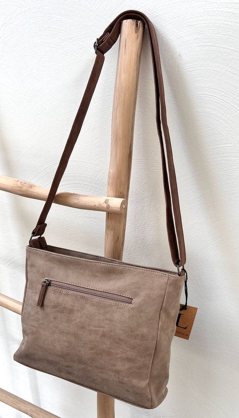 Lundholm Göta schoudertas dames taupe PU leer — hangend lifestyle damestas elegant design